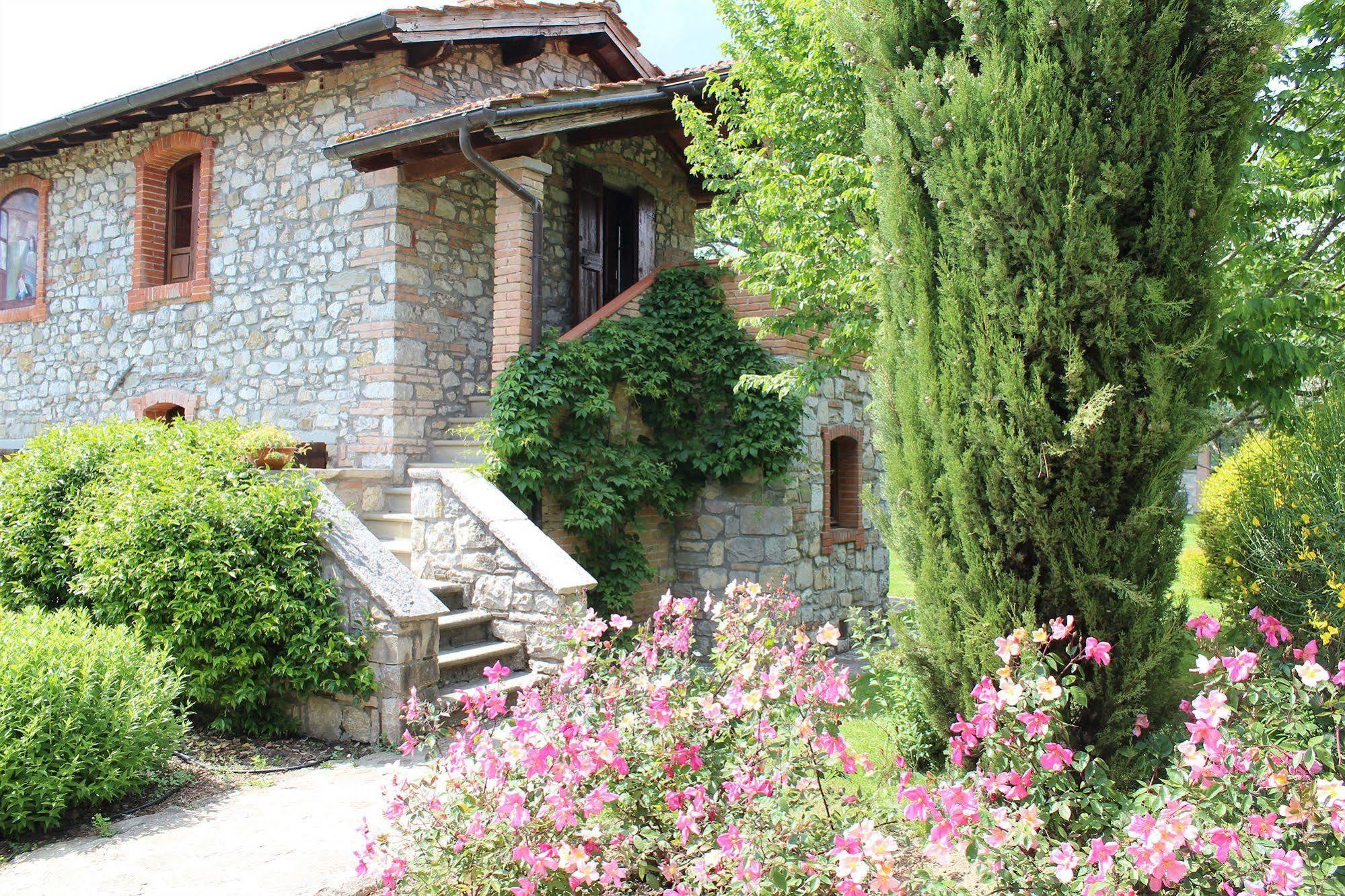Pensjonat Borgo Corsignano Poppi Zewnętrze zdjęcie